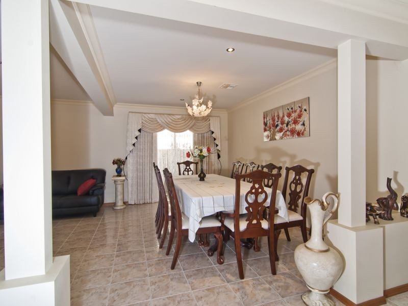 7 Harrier Court, Dingley VIC 3172