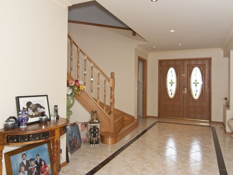 7 Harrier Court, Dingley VIC 3172