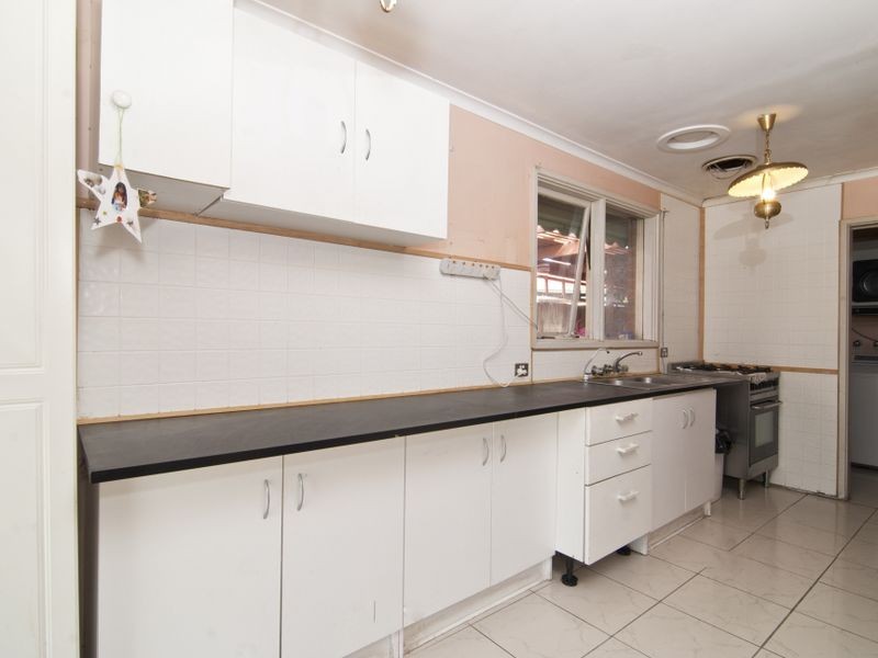10 Walnut Crescent, Noble Park VIC 3174