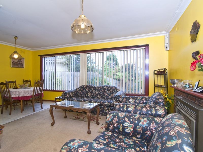 5 Ross Court, Springvale VIC 3171