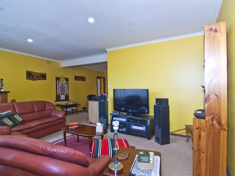 5 Ross Court, Springvale VIC 3171