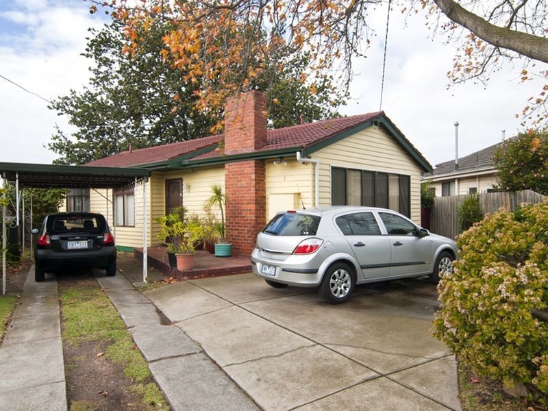 5 Ross Court, Springvale VIC 3171