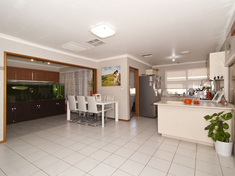 11 Kirribilli Avenue, Keysborough VIC 3173
