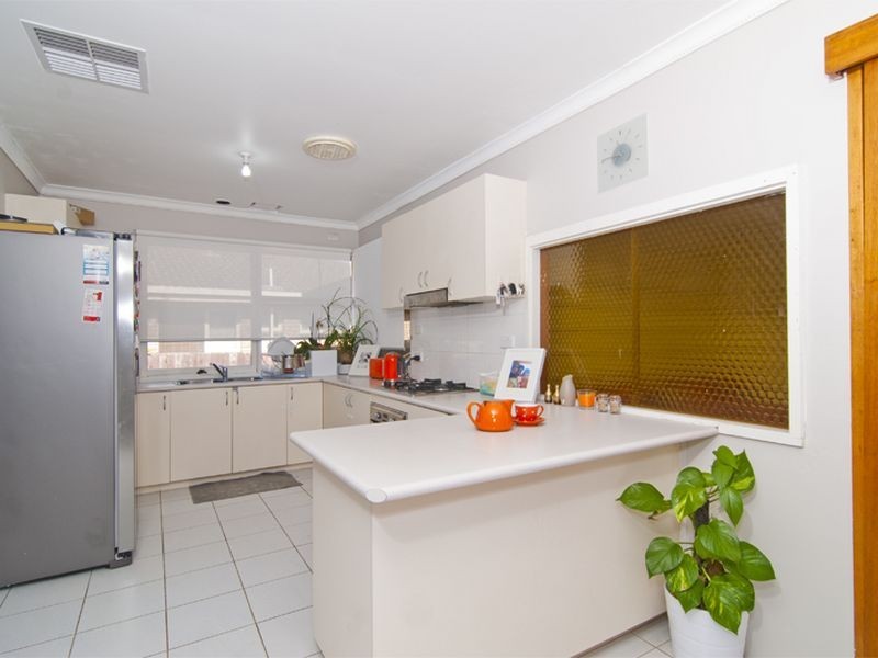 11 Kirribilli Avenue, Keysborough VIC 3173