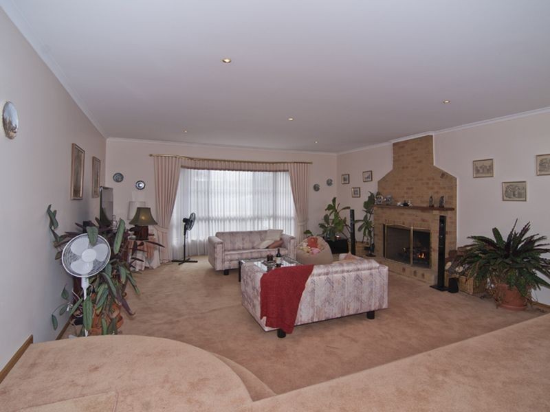 10 Finchley Court, Endeavour Hills VIC 3802