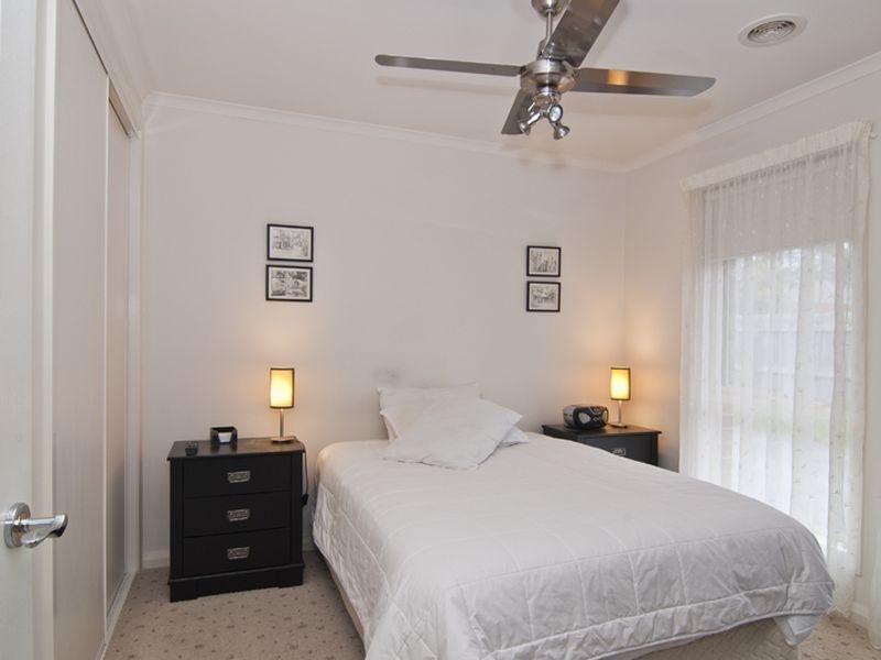 1/1 Briggs Crescent, Noble Park VIC 3174