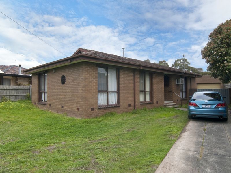 16 Lancaster Avenue, Narre Warren VIC 3805