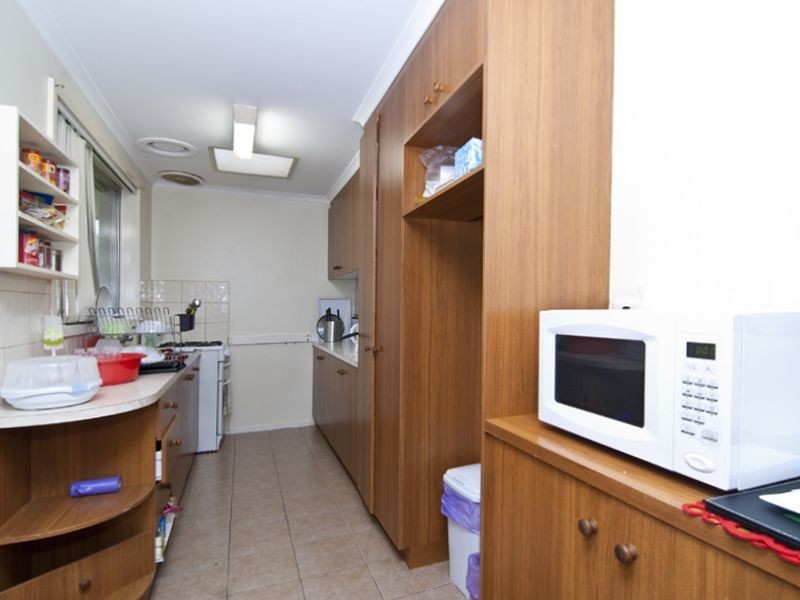 16 Lancaster Avenue, Narre Warren VIC 3805