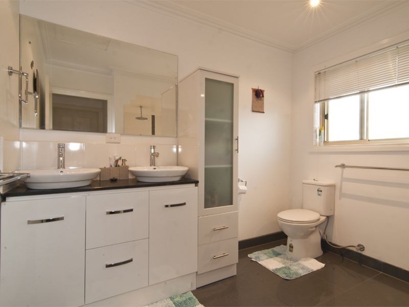 1/33 Rex Court, Noble Park VIC 3174