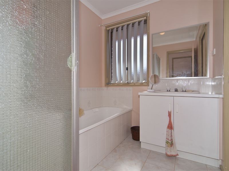 8 Norisha Court, Dandenong North VIC 3175