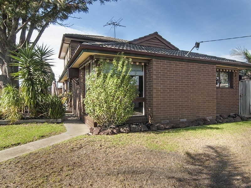 7 Liverpool Drive, Keysborough VIC 3173