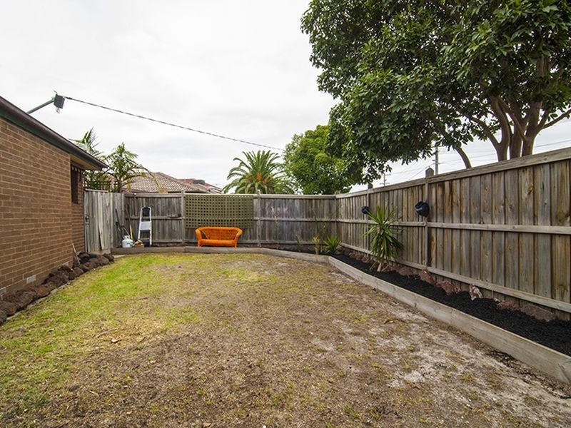 7 Liverpool Drive, Keysborough VIC 3173