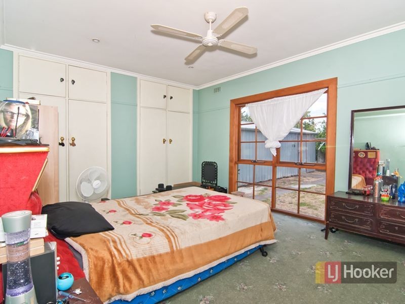12 Mons Parade, Noble Park VIC 3174