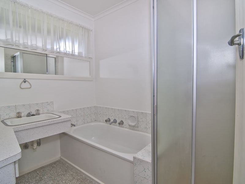 4 Murray Road, Dandenong North VIC 3175