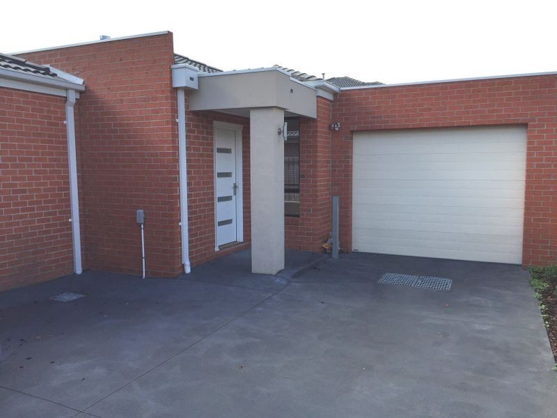 4/27 Arena Square, Noble Park VIC 3174