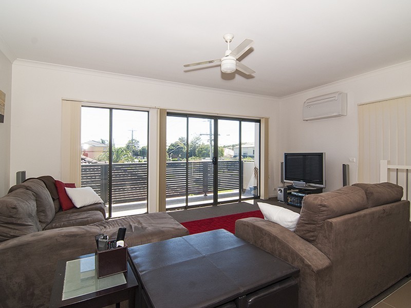 1/24 View Road, Springvale VIC 3171