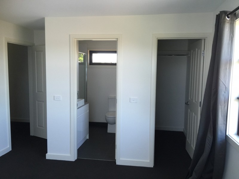 2/23 Larbert Road, Noble Park VIC 3174