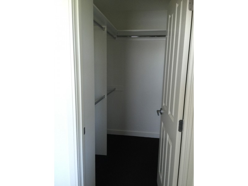 2/23 Larbert Road, Noble Park VIC 3174