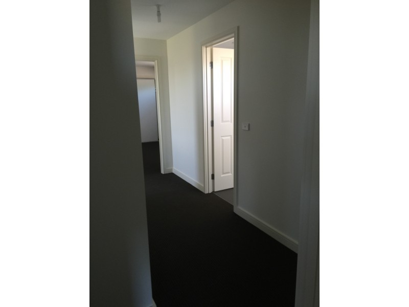 2/23 Larbert Road, Noble Park VIC 3174