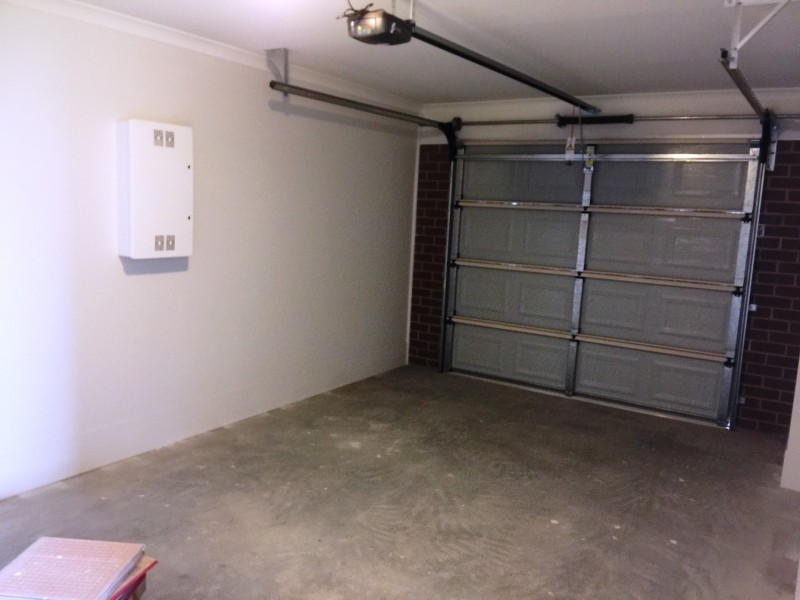 27 Curved Trunk Road, Officer VIC 3809