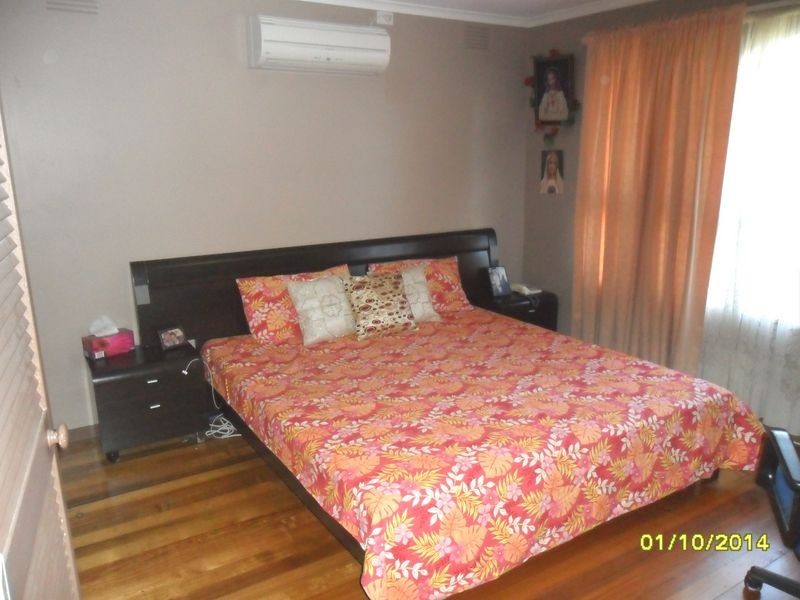 27 Beauvorno Avenue, Keysborough VIC 3173