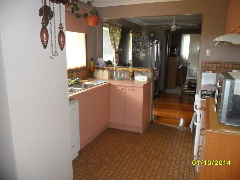 27 Beauvorno Avenue, Keysborough VIC 3173