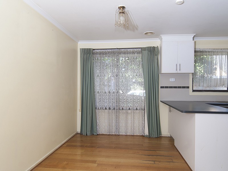 2/8 Fairbank Road, Clayton South VIC 3169