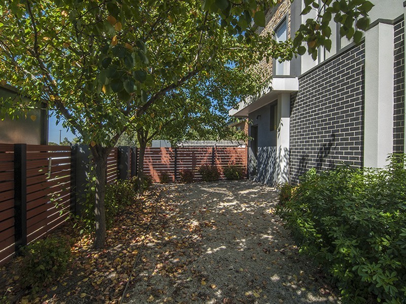 1/24 View Road, Springvale VIC 3171