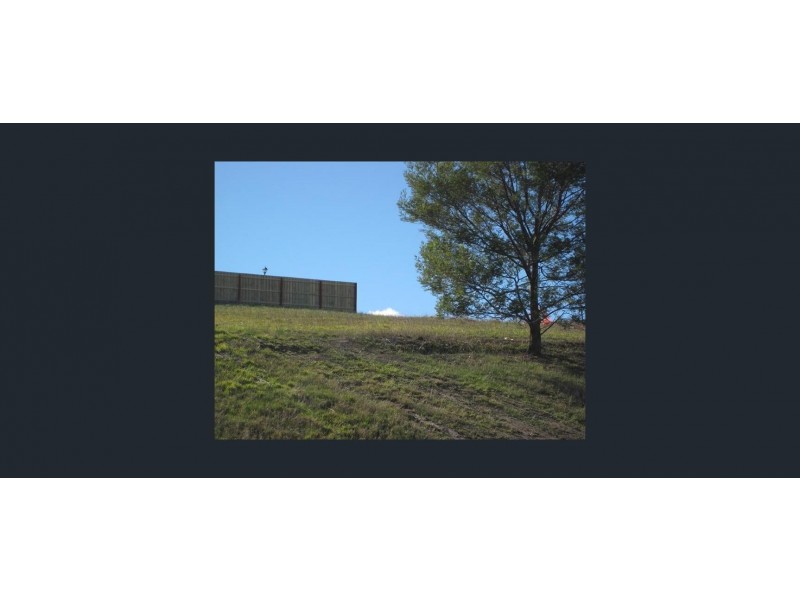 40 Portchester Boulevard, Beaconsfield VIC 3807