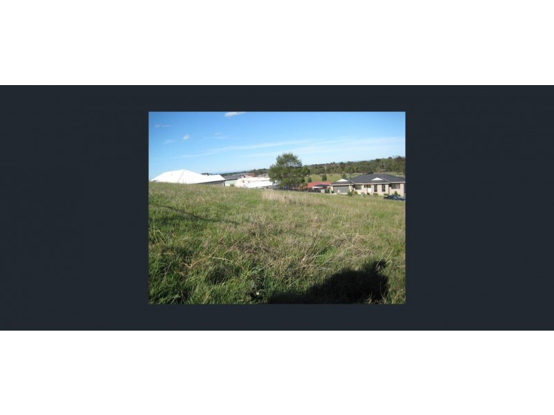 40 Portchester Boulevard, Beaconsfield VIC 3807