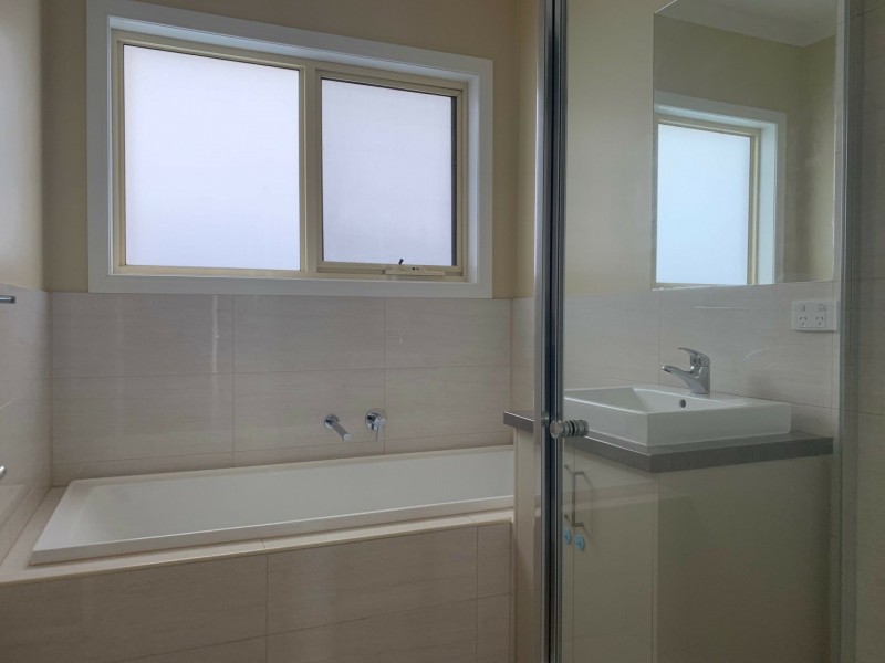 Unit 2/6 Culliver Avenue, Eumemmerring VIC 3177