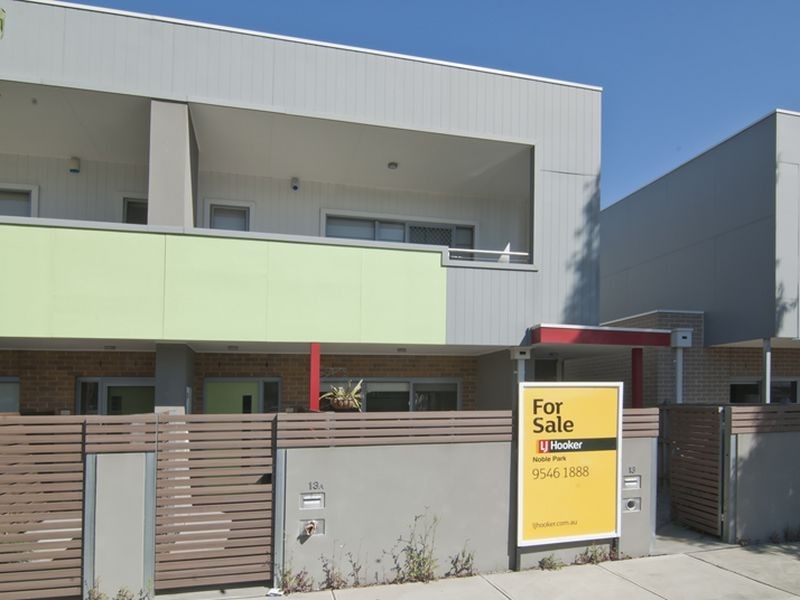 13 Derbyshire Lane, Dandenong VIC 3175