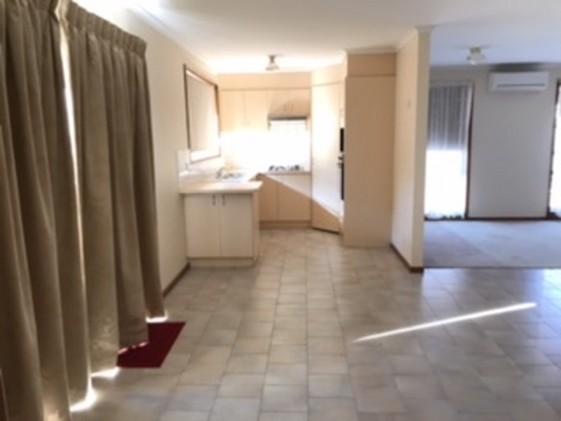 1/148 Lightwood Road, Noble Park VIC 3174