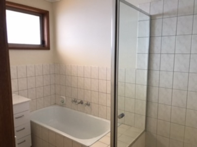 1/148 Lightwood Road, Noble Park VIC 3174