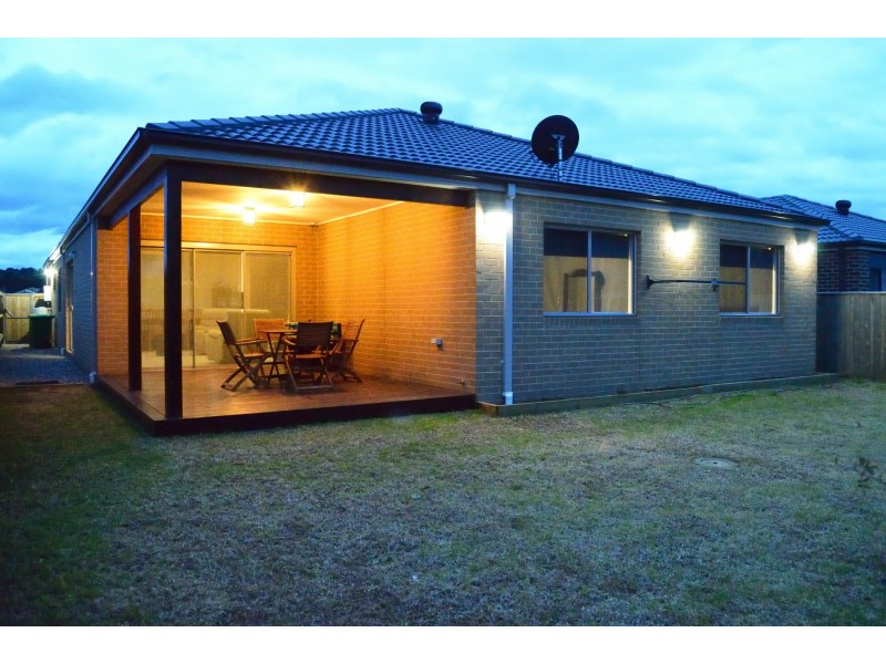 15 Just Joey Drive, Beaconsfield VIC 3807