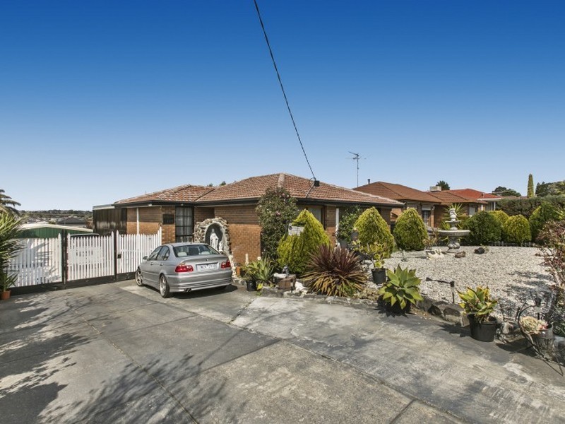 14 Fitzgerald Road, Hallam VIC 3803