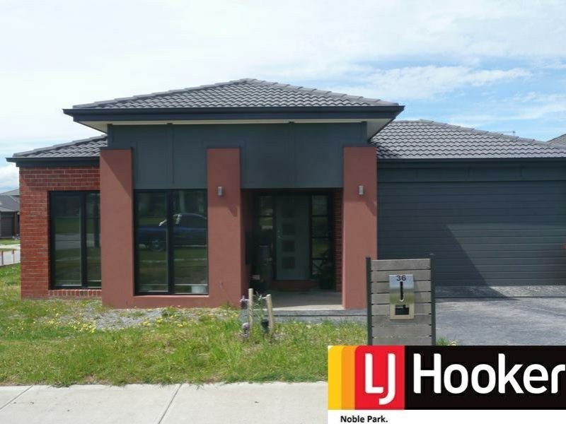 36 William Thwaites Boulevard, Cranbourne VIC 3977