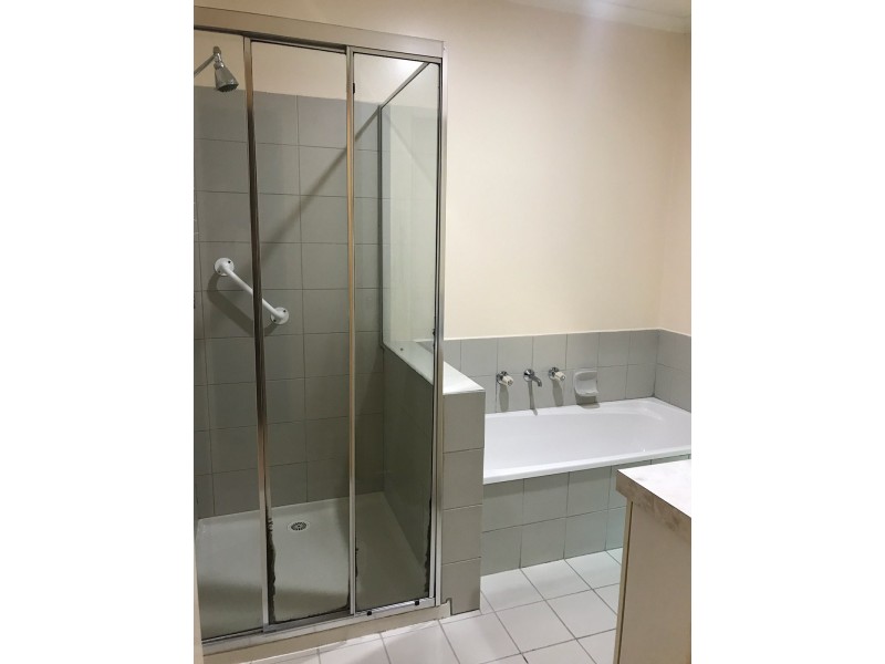 11 Beckington Crescent, Hampton Park VIC 3976