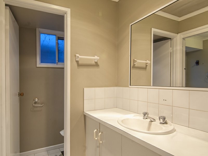 1B Ronald Avenue, Noble Park VIC 3174