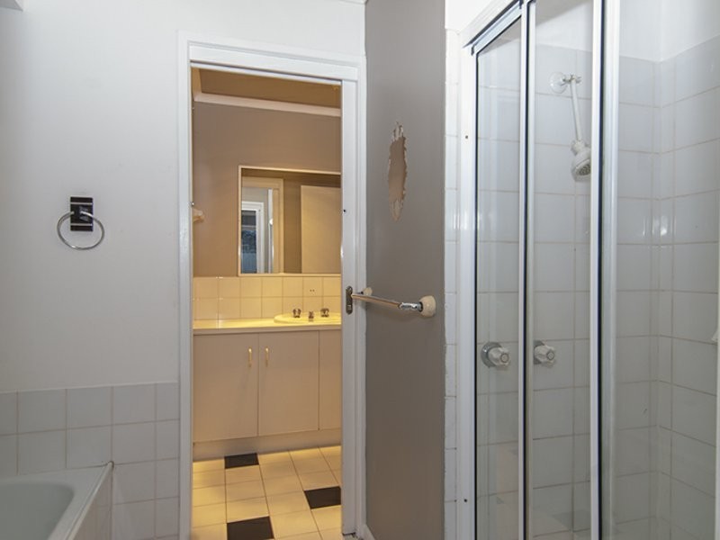 1B Ronald Avenue, Noble Park VIC 3174