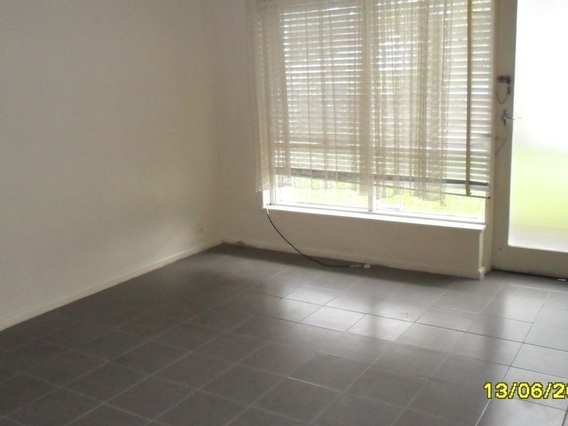 2/32 Kelvinside Road, Noble Park VIC 3174