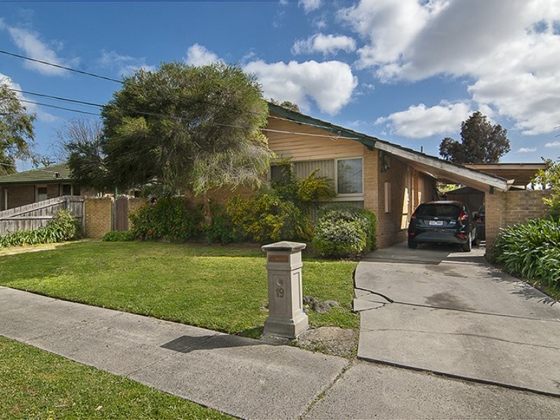 19 Gwent Street, Springvale South VIC 3172