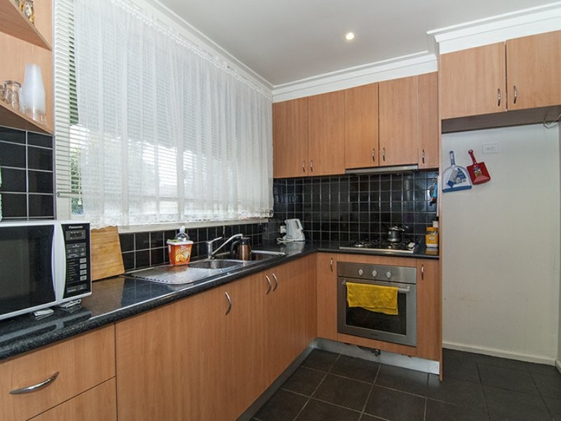 2/61 King George Parade, Dandenong VIC 3175