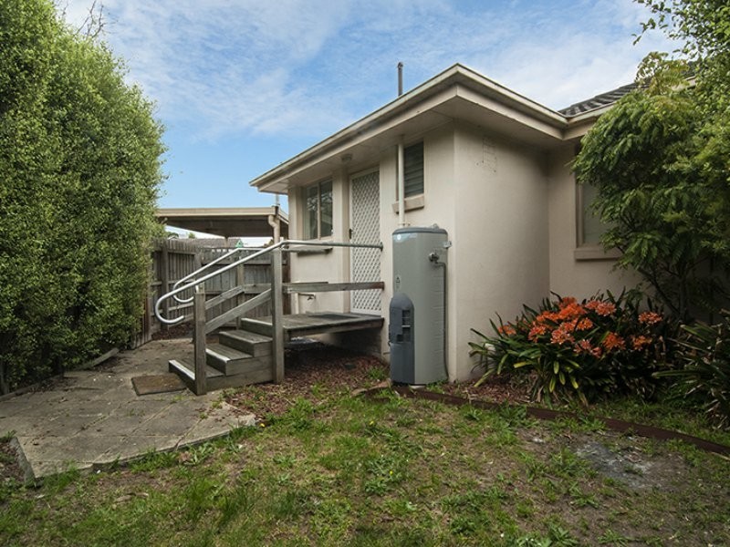 2/61 King George Parade, Dandenong VIC 3175