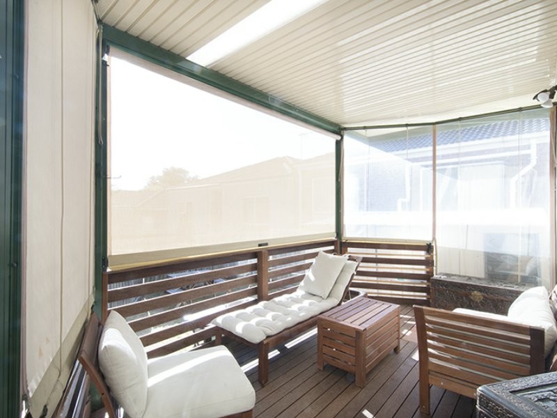 2/2 Nockolds Crescent, Noble Park VIC 3174