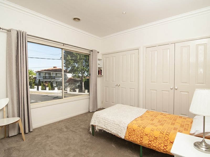 2/2 Nockolds Crescent, Noble Park VIC 3174