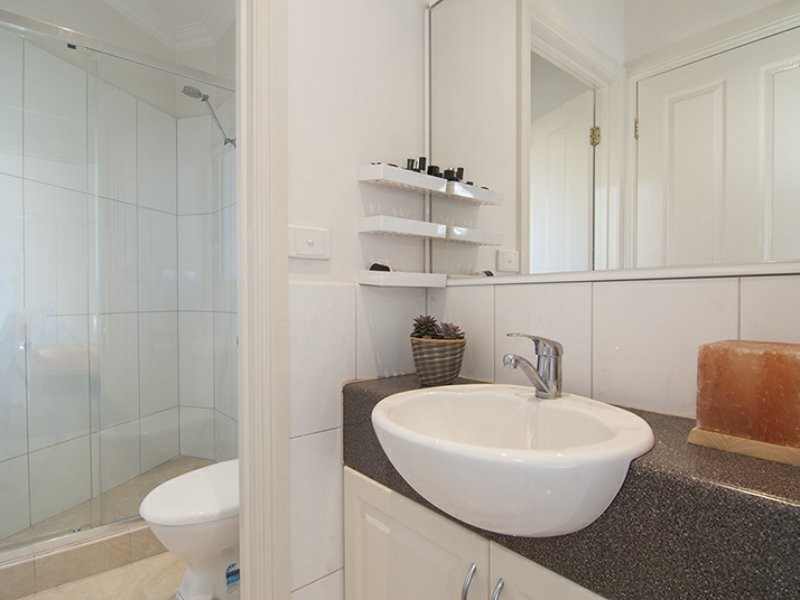 2/2 Nockolds Crescent, Noble Park VIC 3174