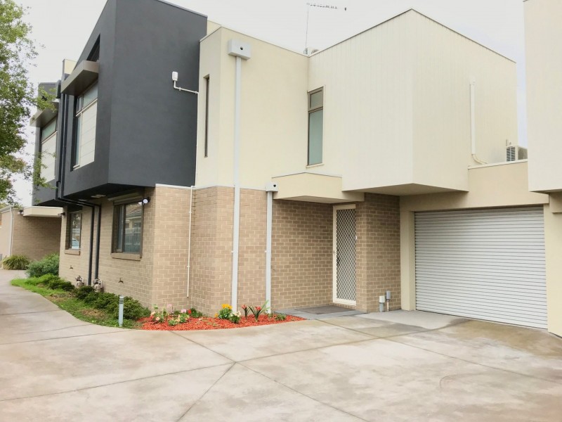 2/80 Corrigan  Road, Noble Park VIC 3174