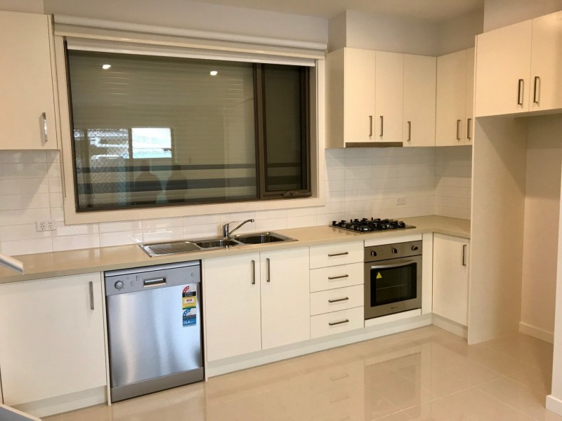 2/80 Corrigan  Road, Noble Park VIC 3174