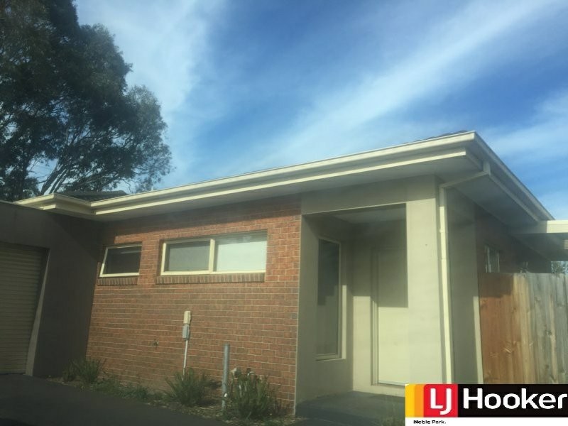 3/6 Culliver Avenue, Eumemmerring VIC 3177